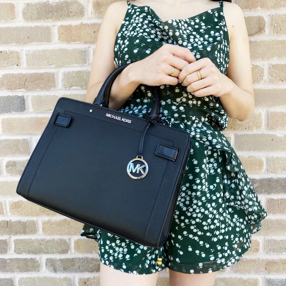 SALE‼️👜💕Michael Kors black large satchel - Picture 2 of 5